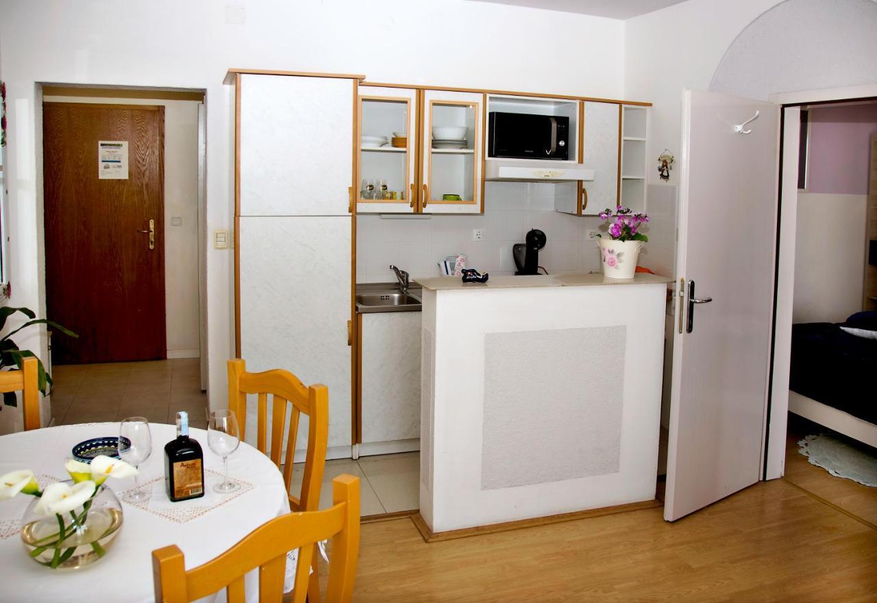 Apartmani Gloria Brodarica  Luaran gambar