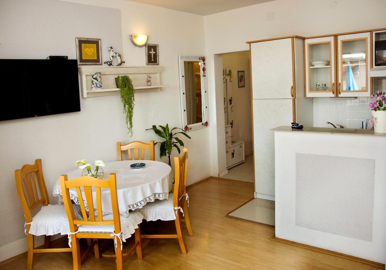 Apartmani Gloria Brodarica  Luaran gambar