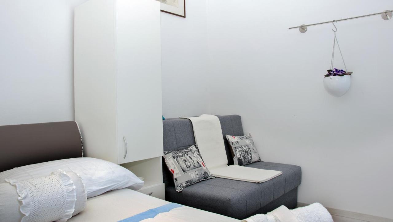 Apartmani Gloria Brodarica  Luaran gambar